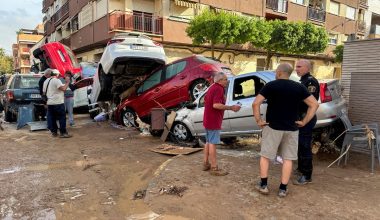 Πλημμύρες στην Ισπανία: O Π.Σάντσεθ ανακοίνωσε πακέτο βοήθειας 10,6 δισ. ευρώ για τους πληγέντες (βίντεο)