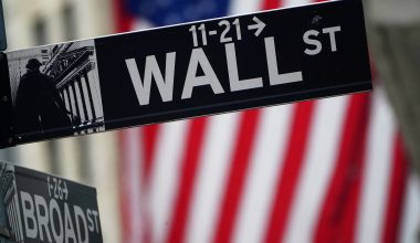 Wall Street: Θετικός ο δείκτης για S&P 500 και Nasdaq με νέα ρεκόρ και εκ νέου μείωση επιτοκίων