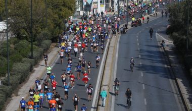 Αθήνα: Οι κυκλοφοριακές ρυθμίσεις που θα ισχύσουν το Σάββατο λόγω λαμπαδηδρομίας για τον Μαραθώνιο