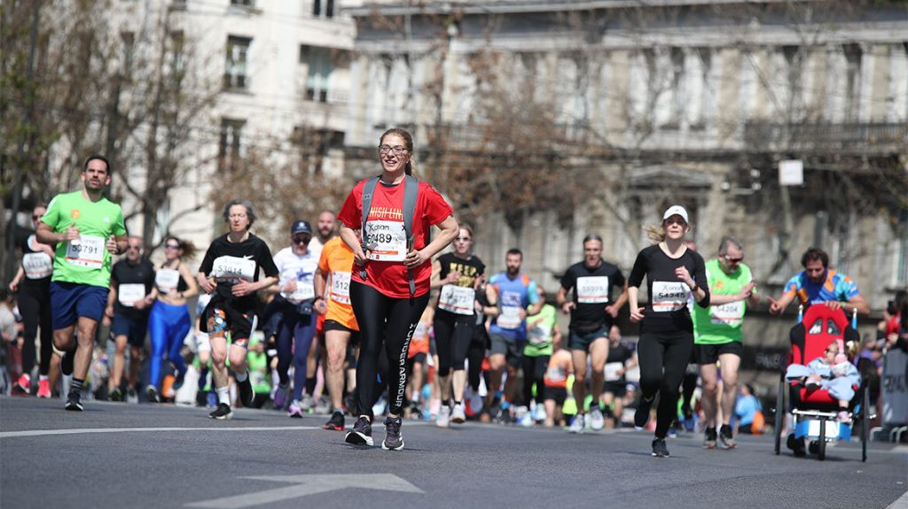 41ος Αυθεντικός Μαραθώνιος Αθήνας: Χιλιάδες ήταν οι δρομείς που συμμετείχαν την πρώτη ημέρα (φωτο)