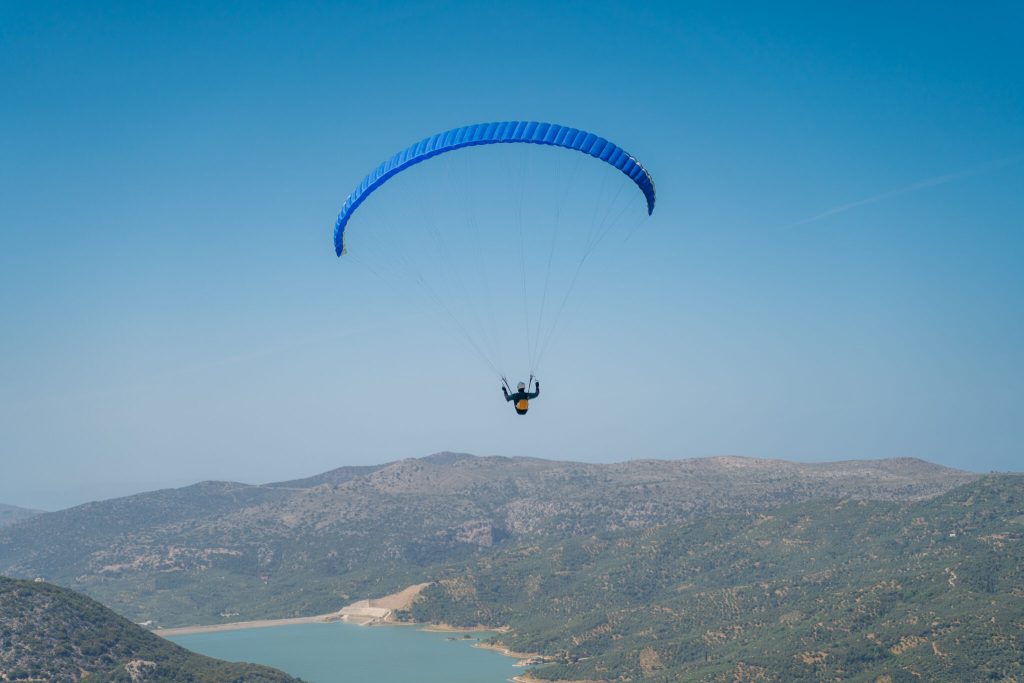 Τουρκία: Αλεξίπτωτο πλαγιάς έπεσε πάνω σε 15χρονη- Νοσηλεύεται στη ΜΕΘ