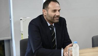 Σ.Κασσελάκης: «Μέσα στο 2024 η ίδρυση του κόμματός του» λέει ο διευθυντής του πολιτικού του γραφείου