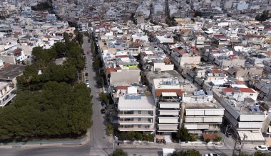 Εξετάζονται βελτιώσεις στις φοροαπαλλαγές για τα κλειστά ακίνητα – Τι προανήγγειλε ο Κ.Χατζηδάκης