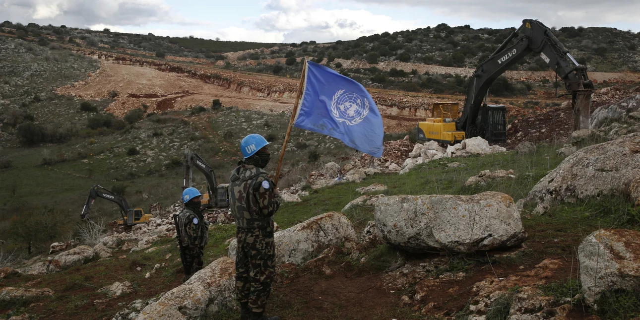 Λίβανος: Οβίδα έπληξε αρχηγείο της UNIFIL στον Δυτικό Τομέα 