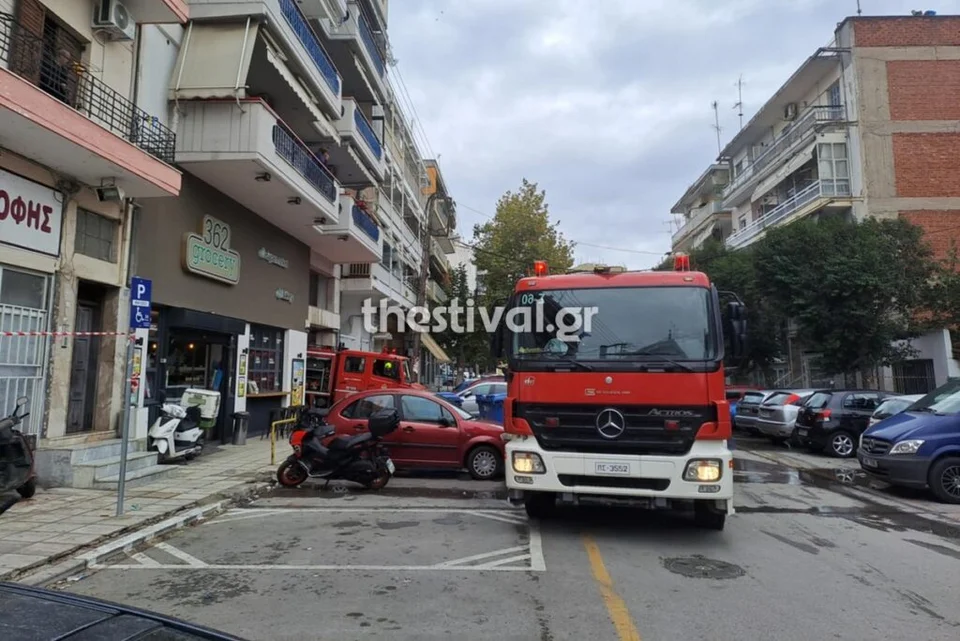 Θεσσαλονίκη: Φωτιά σε εστιατόριο- Στο νοσοκομείο μεταφέρθηκε ένας άνδρας με εγκαύματα (φωτο)