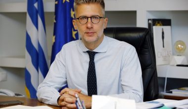 Α.Σκέρτσος: «Δέσμευση της κυβέρνησης ότι οι ακραίες διακυμάνσεις στο ρεύμα δεν θα περάσουν στον καταναλωτή»