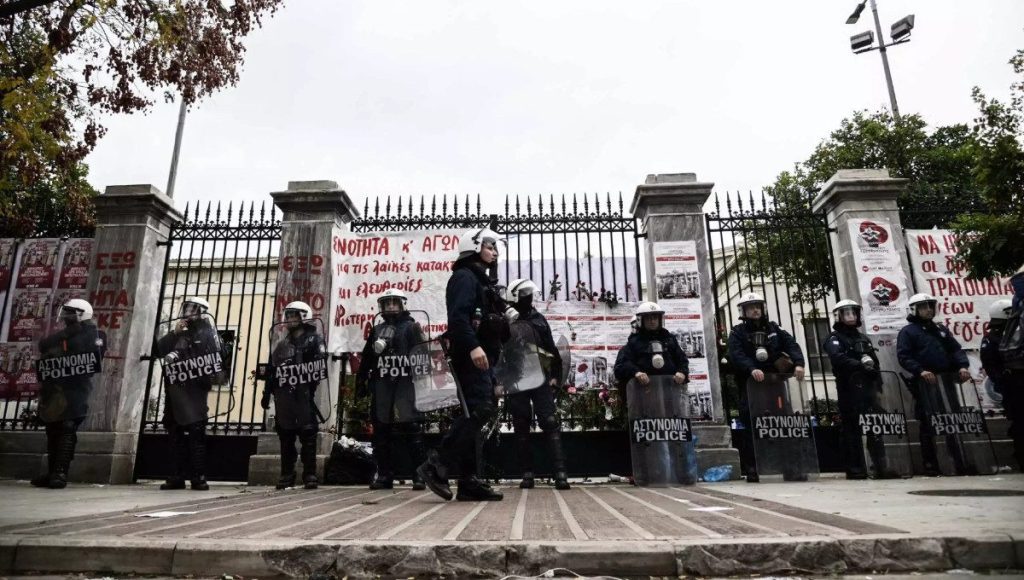 «Αστακός» σήμερα η Αθήνα για το Πολυτεχνείο: 5.500 αστυνομικοί στους δρόμους – Οι κυκλοφοριακές ρυθμίσεις που θα ισχύσουν