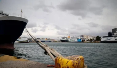 Κεφαλονιά: Απαγορεύτηκε σε πλοίο ο απόπλους επειδή προσέκρουσε στο λιμάνι της Σάμης