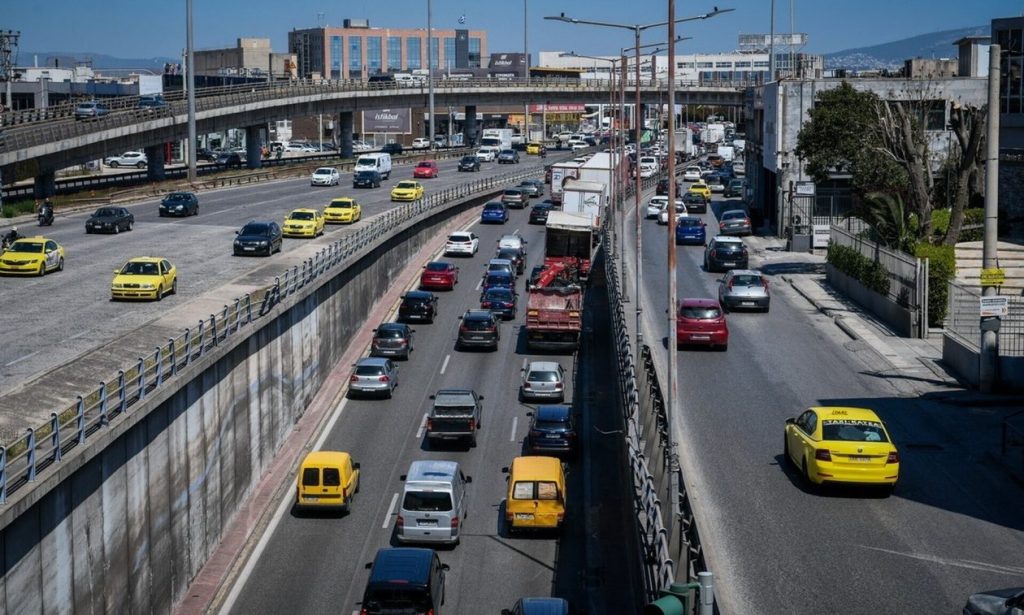 Αυξημένη η κίνηση στους δρόμους της Αττικής – Μποτιλιάρισμα στον Κηφισό