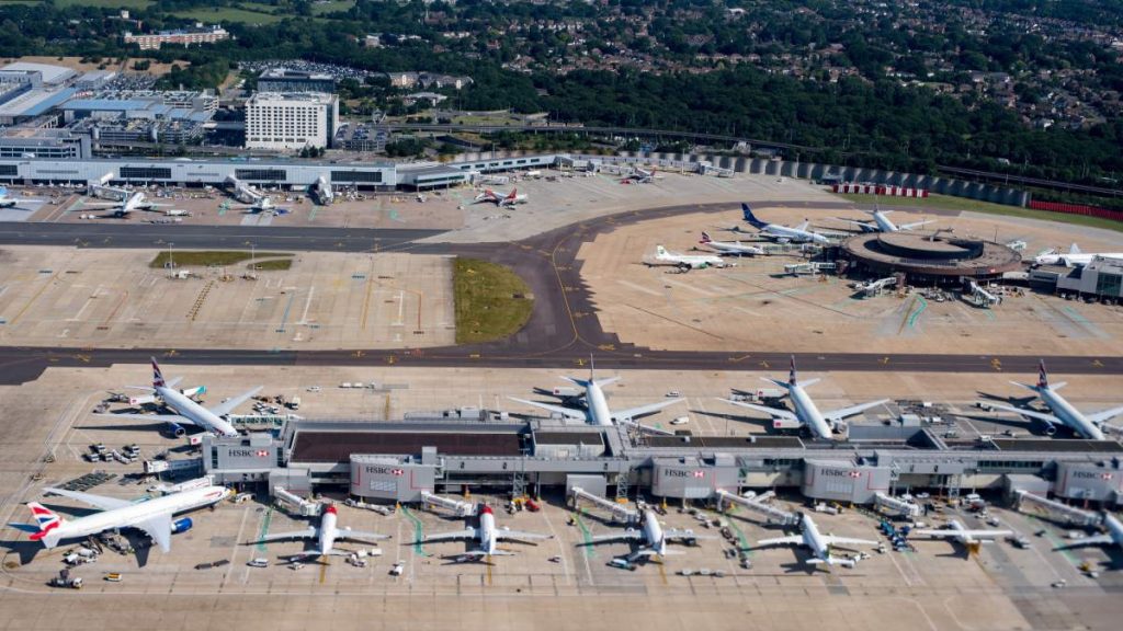 Λονδίνο: Εκκενώθηκε τμήμα του αεροδρομίου «Gatwick» για «περιστατικό ασφαλείας» (βίντεο)