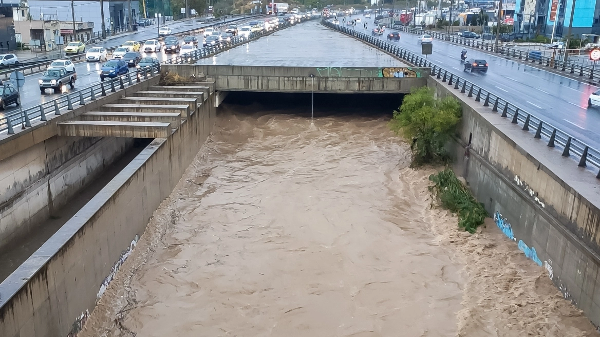 Καθηγητής ΕΜΠ αποκαλύπτει: «Ο Κηφισός δε θα άντεχε τεράστιες πλημμύρες όπως του Ντάνιελ και της Βαλένθια»