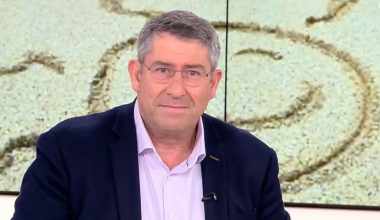 Α.Παυλόπουλος: «Οι καλοί συνάδελφοι μέχρι και την κηδεία μου έκαναν… Μου έλεγαν πώς τα θες τα κόλλυβα»