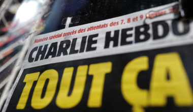 Charlie Hebdo: Το γαλλικό περιοδικό διοργανώνει…διαγωνισμό με θέμα «Κοροϊδέψτε τον Θεό»!