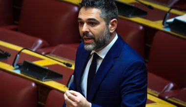 Γ.Σαρακιώτης: «Από σήμερα θα είμαι ανεξάρτητος βουλευτής – Δεν μπορώ να υποκρίνομαι ότι είμαι καλά στον ΣΥΡΙΖΑ»