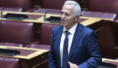 Ε.Αποστολάκης: Η επιστολή προς τον Πρόεδρο της Βουλής για την αποχώρησή του από τον ΣΥΡΙΖΑ