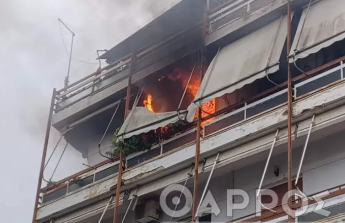 Καλαμάτα: Διαμέρισμα τυλίχθηκε στις φλόγες – 4 άτομα στο νοσοκομείο