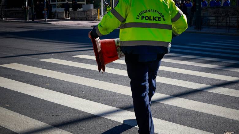 Καθίζηση σε κεντρικό δρόμο της Αθήνας – Διακόπηκε η κυκλοφορία