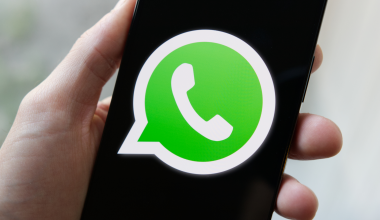 WhatsApp: Σε ποια κινητά τηλέφωνα σταματά να λειτουργεί η εφαρμογή