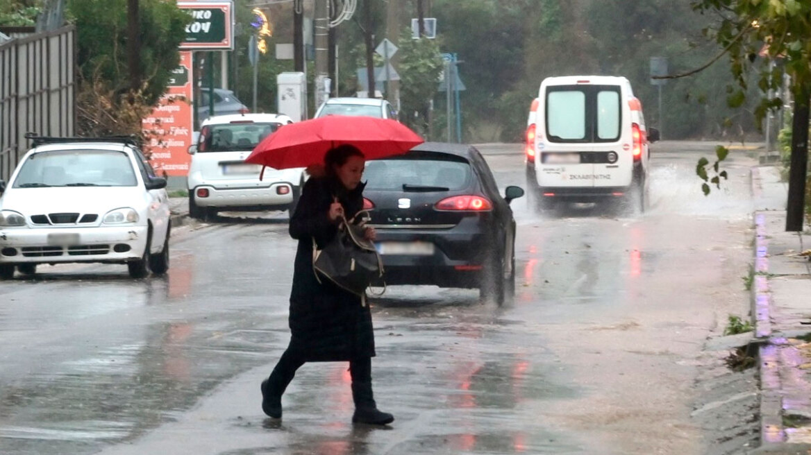 Έκτακτο δελτίο επιδείνωσης καιρού: Ισχυρές βροχές και χαλάζι μέχρι την Κυριακή