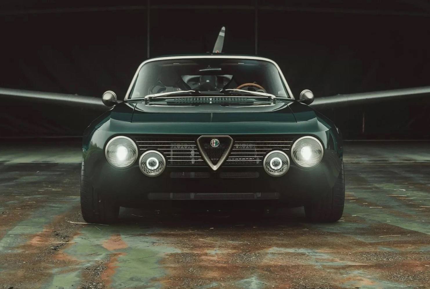 Η κλασική Alfa Romeo Giulia επιστρέφει με 750 ίππους και τιμή σοκ