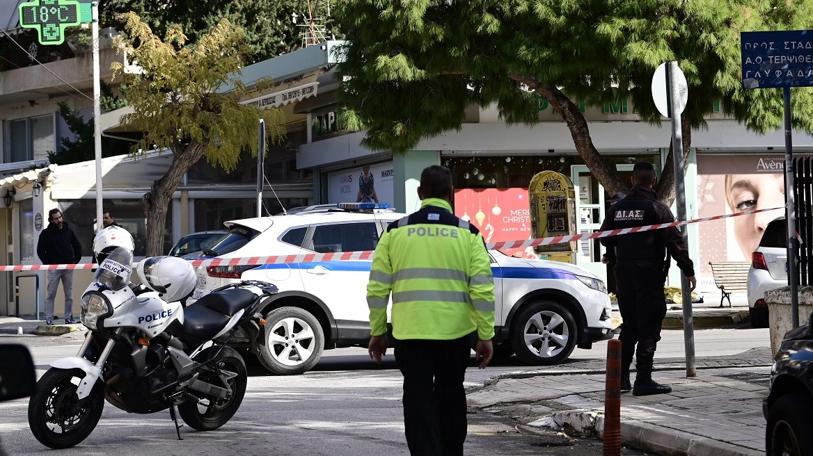 Ποινική δίωξη για ανθρωποκτονία εκ προθέσεως στους δύο συλληφθέντες για το διπλό φονικό στη Γλυφάδα 