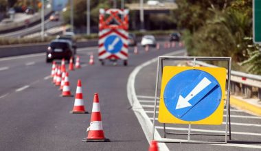 Κυκλοφοριακές ρυθμίσεις στις Λεωφόρους Ποσειδώνος και Βουλιαγμένης λόγω έργων