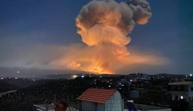 Τεράστια έκρηξη από ισραηλινή επιδρομή προκάλεσε σεισμική δόνηση 3 Ρίχτερ κοντά στην Ταρτούς