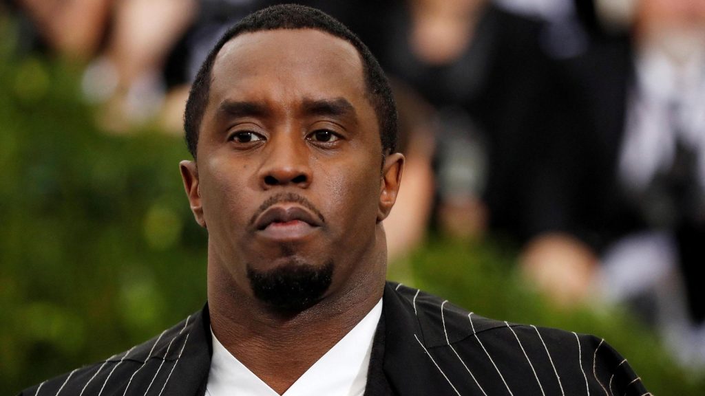 Diddy: «Έχει αδυνατίσει πολύ και ο εγκλεισμός αρχίζει να τον φθείρει» λέει δημοσιογράφος