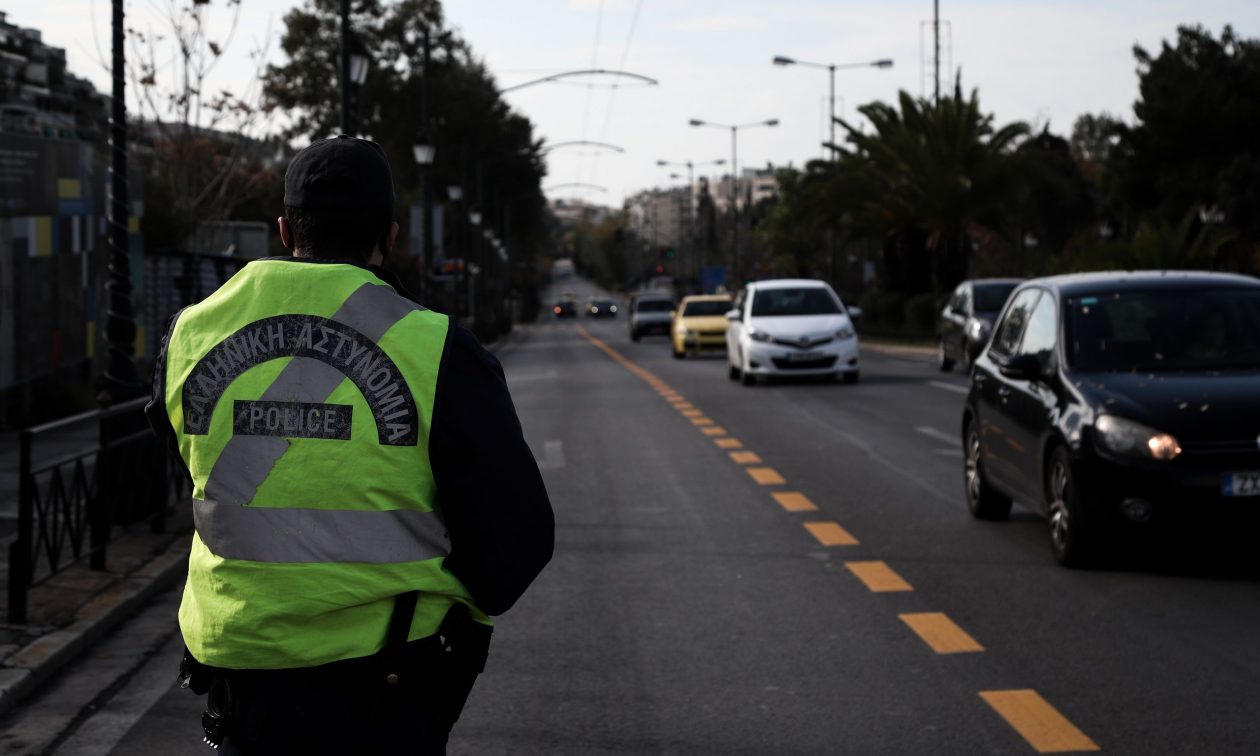 Αυξημένα τα μέτρα της Τροχαίας κατά την εορταστική περίοδο – Αναλυτικά τι θα ισχύσει