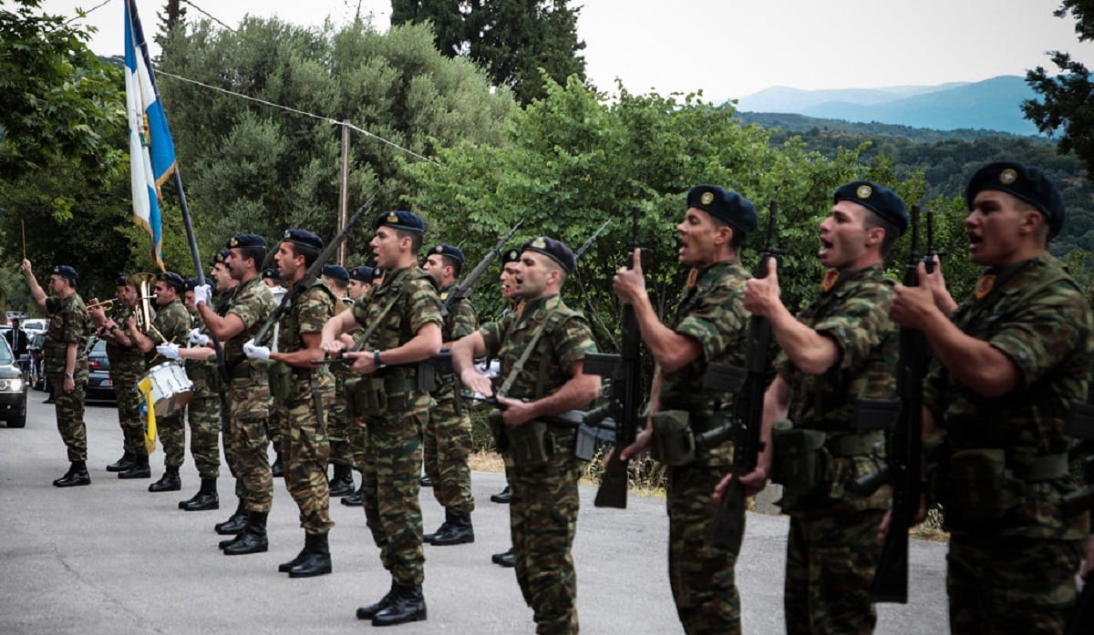 Θα κάνουν την στρατιωτική τους θητεία τα παιδιά του Παύλου Ντε Γκρες;