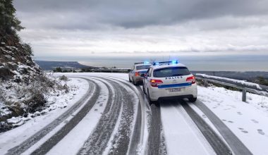 H ΕΛ.ΑΣ συνιστά προσοχή στις μετακινήσεις λόγω της επιδείνωσης του καιρού