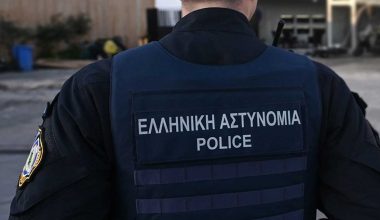 «Μετά από διαπληκτισμό με έπιασε από το λαιμό και με έσφιγγε»: Τι κατέθεσε η πρώην σύζυγος του αστυνομικού της Βουλής