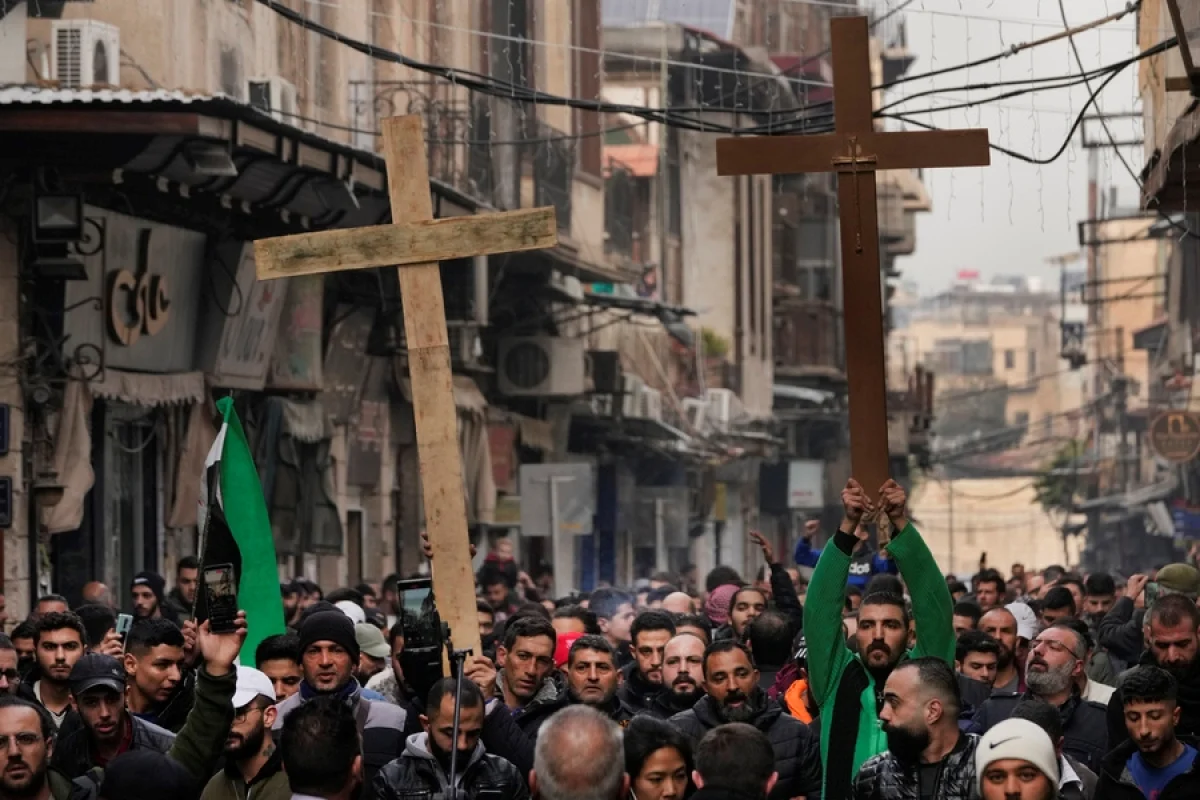 Συρία: Διαδηλώσεις Χριστιανών και Αλαουιτών ως απάντηση στις δολοφονίες από τους ισλαμιστές της Δαμασκού