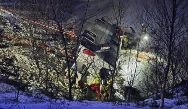 Νορβηγία: Τροχαίο δυστύχημα για πούλμαν που εξετράπη της πορείας του – Τουλάχιστον 3 νεκροί