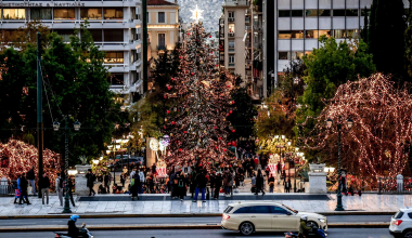 Ανοιχτά αύριο τα καταστήματα και τα σούπερ μάρκετ – Το ωράριο λειτουργίας