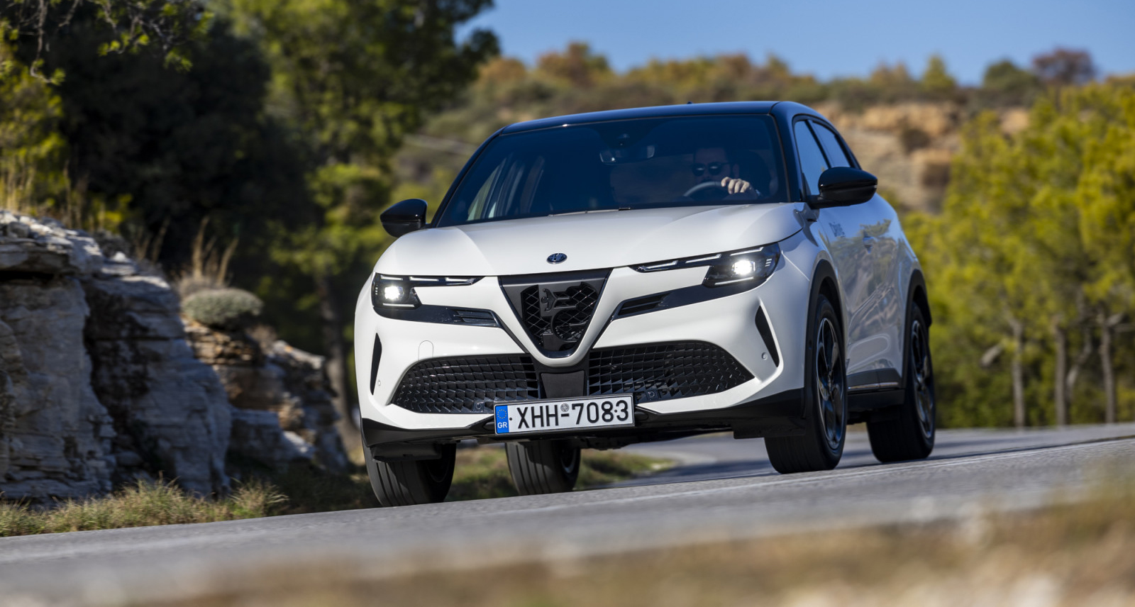 Δοκιμάζουμε τη νέα Alfa Romeo Junior Elettrica Speciale