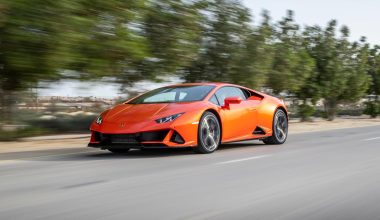 Ινδία: Βίντεο από τη στιγμή που μία Lamborghini Huracan τυλίγεται στις φλόγες την παραμονή των Χριστουγέννων