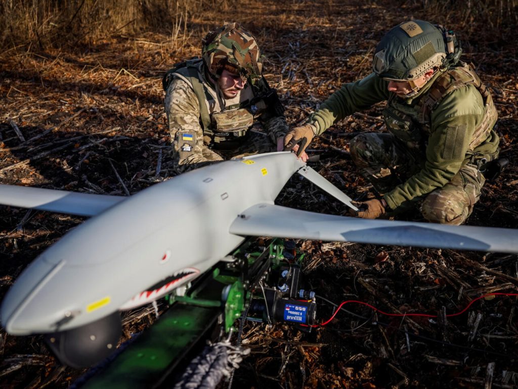 Κουρσκ: Ρωσικά UAV drones έπληξαν τρία τεθωρακισμένα άρματα μάχης των Ουκρανών (βίντεο)