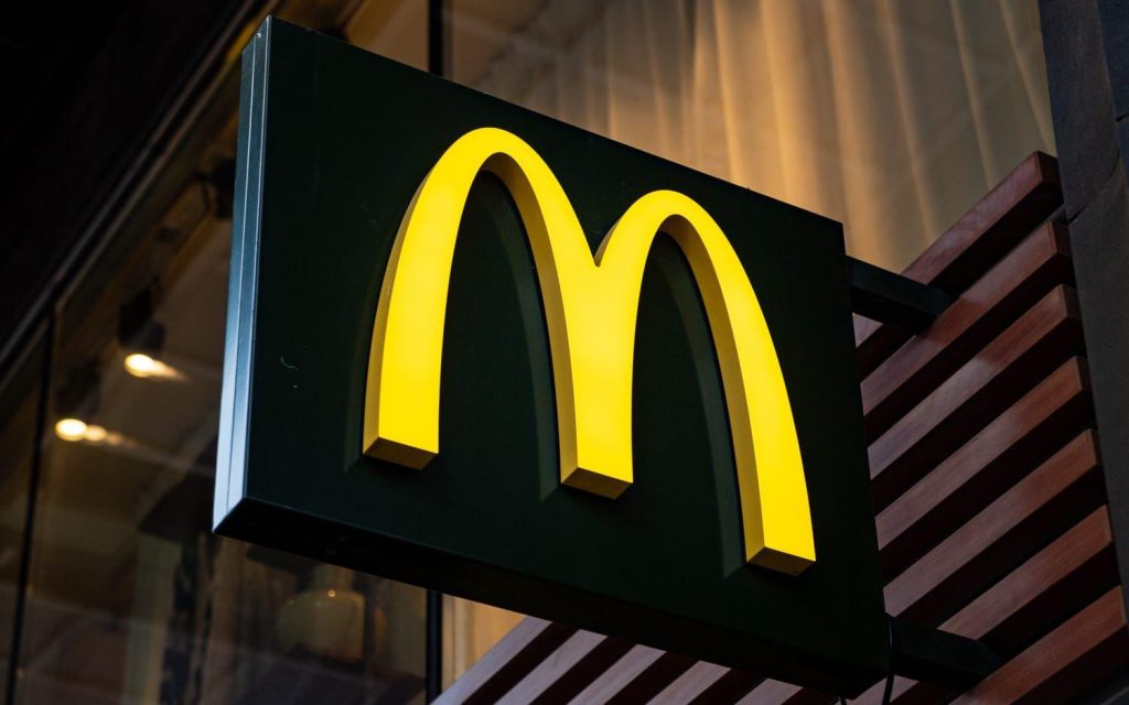 Τα McDonald’s ανακοίνωσαν ότι επιστρέφουν στην Ρωσία!