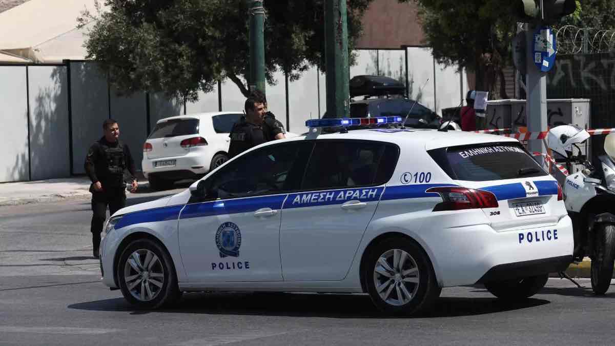 Πάτρα: Γονείς κατήγγειλαν οδηγό που φέρεται να έβρισε και να χτύπησε τα παιδιά τους