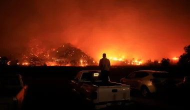 Μια «ανάσα» πριν καεί το σπίτι της Κάμαλα Χάρις στην Καλιφόρνια