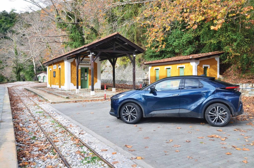 Ανάμεσα σε Θεούς και Κενταύρους με Toyota C-HR