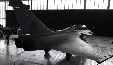 Τα ΗΑΕ παρέλαβαν το πρώτο μαχητικό Rafale F4 – Tα χαρακτηριστικά του (φώτο)