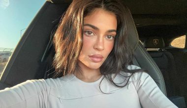 Kylie Jenner: Η αποκαλυπτική εμφάνιση της «μαγνήτισε» όλα τα βλέμματα (φωτο) 