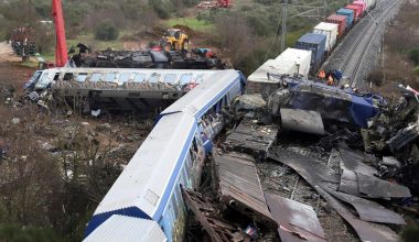 Έγκλημα Τεμπών: Πρώτη δικαστική απόφαση για αποζημίωση σε οικογένεια θύματος- Επιδικάστηκαν 800.000 ευρώ