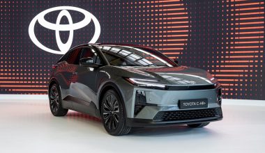 Στις Βρυξέλλες για τα νέα Toyota C-HR+ και Urban Cruiser